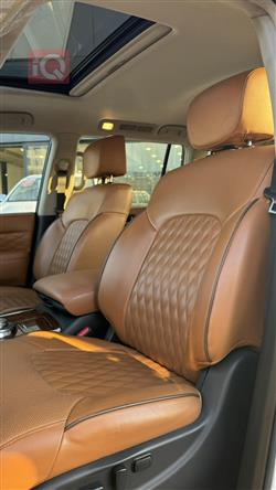 Infiniti QX80